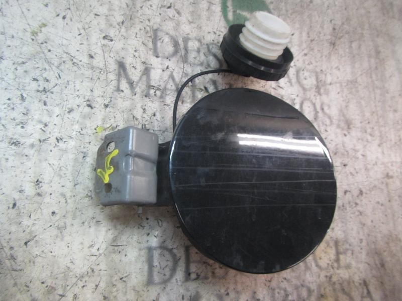Recambio de tapa combustible para ssangyong rodius 2.7 turbodiesel cat referencia OEM IAM 6361021002  