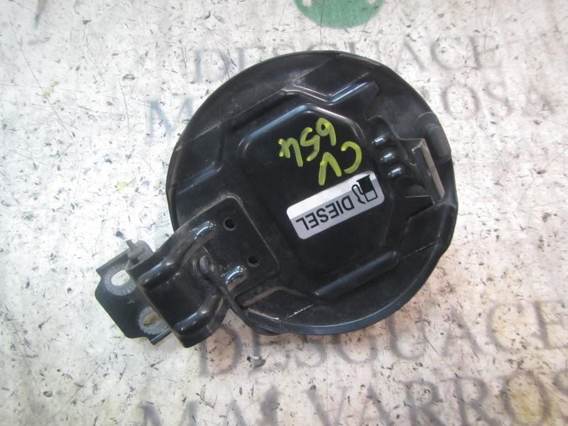 Recambio de tapa combustible para ssangyong rodius 2.7 turbodiesel cat referencia OEM IAM 6361021002  