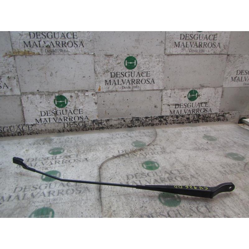 Recambio de brazo limpia delantero derecho para citroën berlingo cuadro 1.6 16v hdi fap referencia OEM IAM   