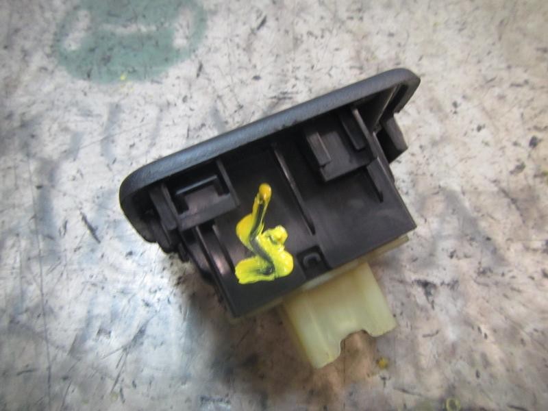 Recambio de mando elevalunas delantero derecho para renault kangoo 1.5 dci diesel fap referencia OEM IAM   