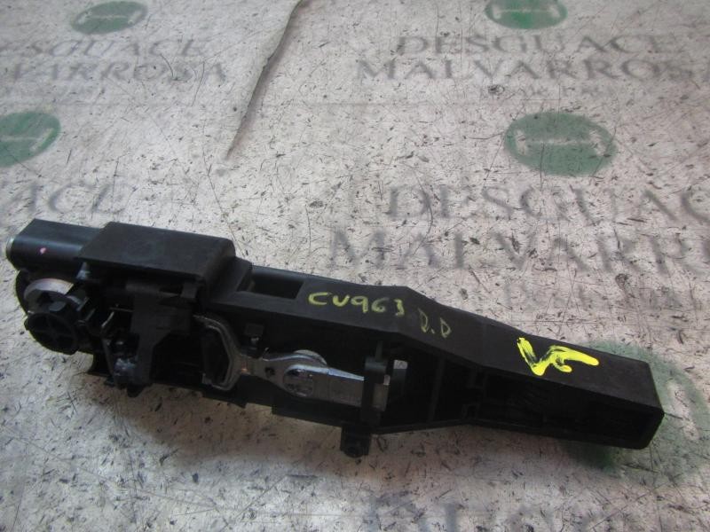 Recambio de maneta exterior delantera derecha para renault kangoo 1.5 dci diesel fap referencia OEM IAM   