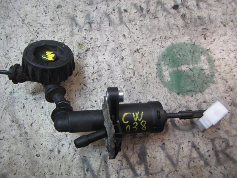 Recambio de bomba embrague para skoda rapid active referencia OEM IAM 6R0721405  