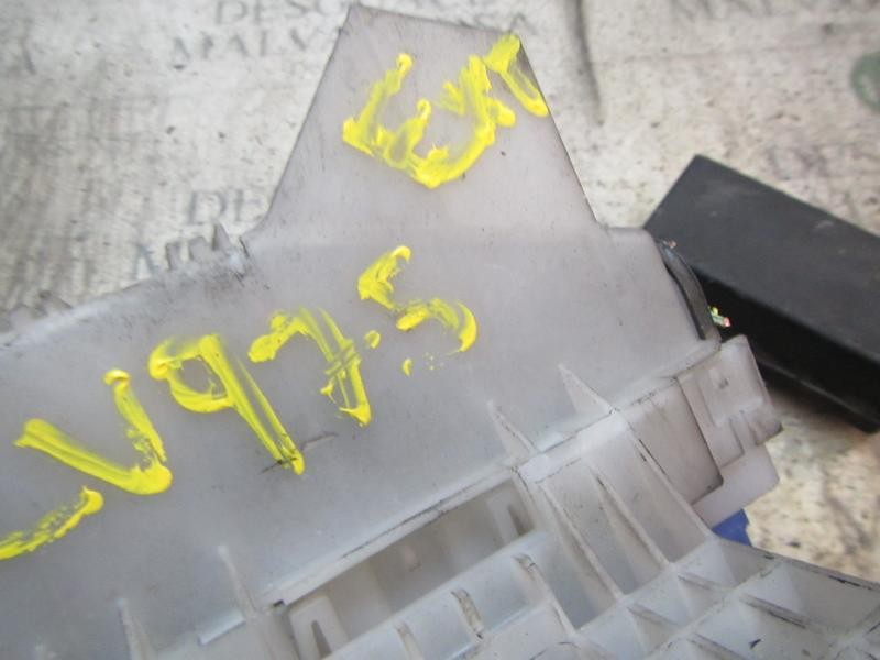 Recambio de caja reles / fusibles para nissan x-trail (t30) comfort referencia OEM IAM 243834M460  