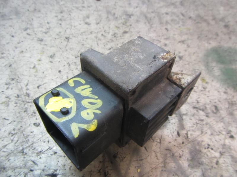 Recambio de caja precalentamiento para peugeot 207 1.6 16v hdi referencia OEM IAM   