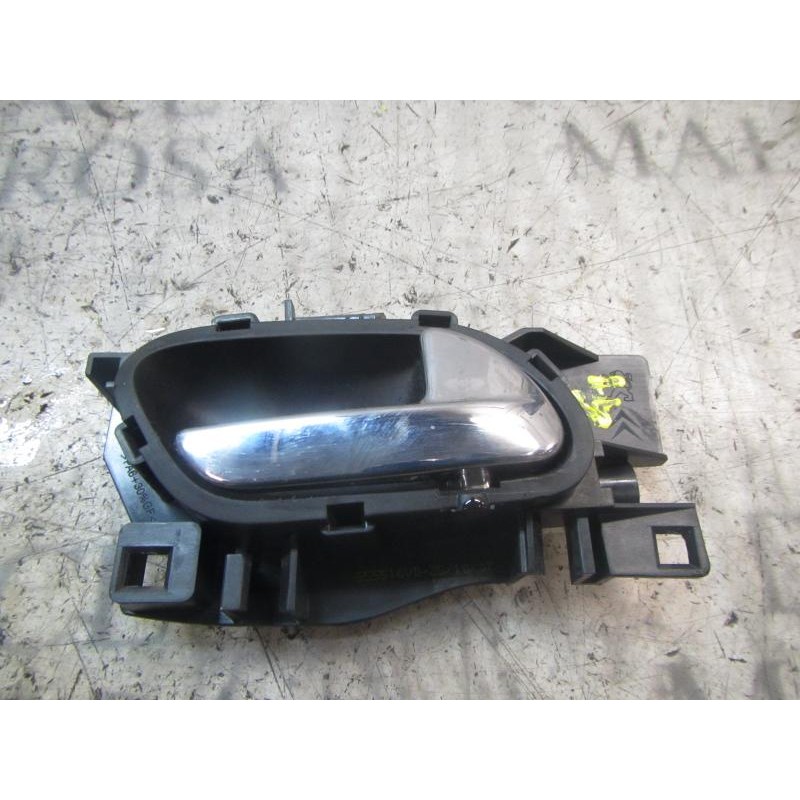 Recambio de maneta interior delantera derecha para peugeot 207 1.6 16v hdi referencia OEM IAM   