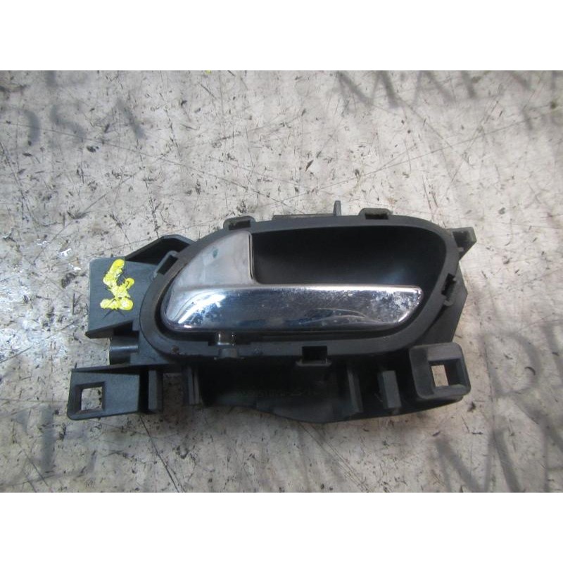 Recambio de maneta interior trasera izquierda para peugeot 207 1.6 16v hdi referencia OEM IAM   