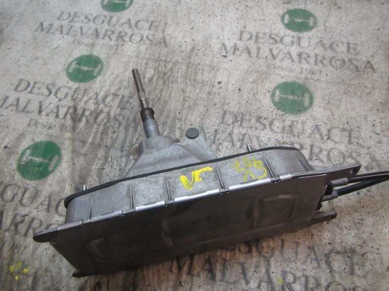 Recambio de palanca cambio para seat altea xl (5p5) 1.6 tdi referencia OEM IAM 1K0711050A  