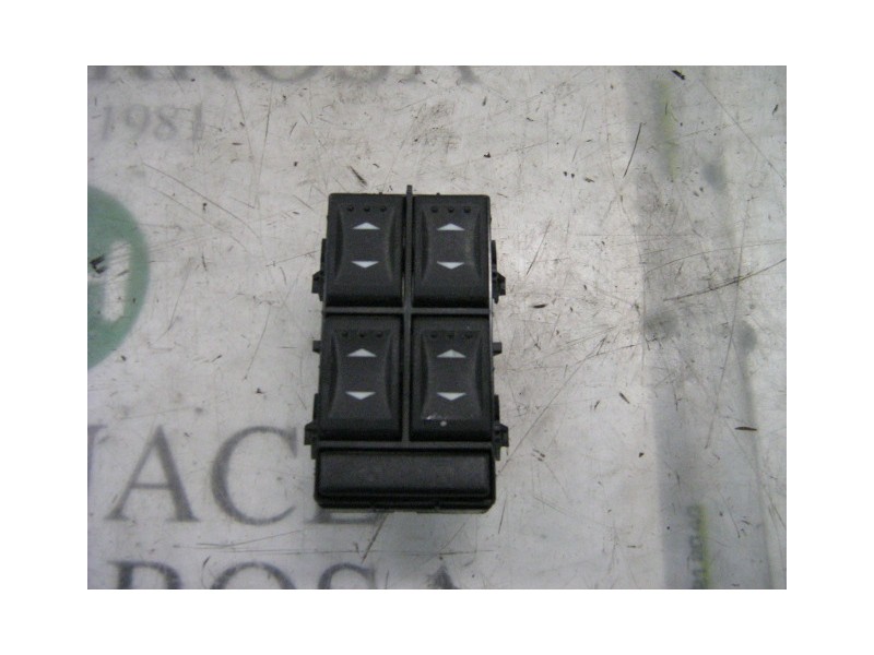 Recambio de mando elevalunas delantero izquierdo para ford mondeo berlina (ge) ambiente referencia OEM IAM   