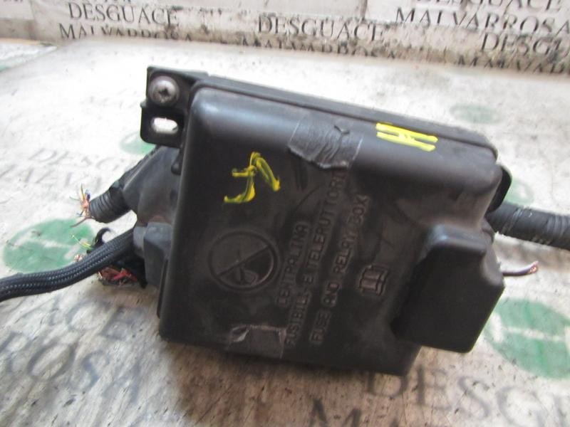 Recambio de caja reles / fusibles para fiat doblo cargo 1.3 16v jtd cat referencia OEM IAM   