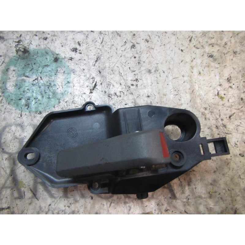 Recambio de maneta interior delantera derecha para fiat panda (169) 1.2 cat referencia OEM IAM   