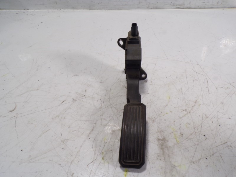 Recambio de potenciometro pedal para toyota rav 4 (a3) executive referencia OEM IAM 781100W010 781100W010 51003101974