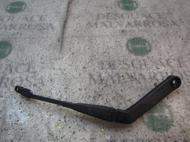 Recambio de brazo limpia trasero para nissan x-trail (t30) comfort referencia OEM IAM 287818H300  