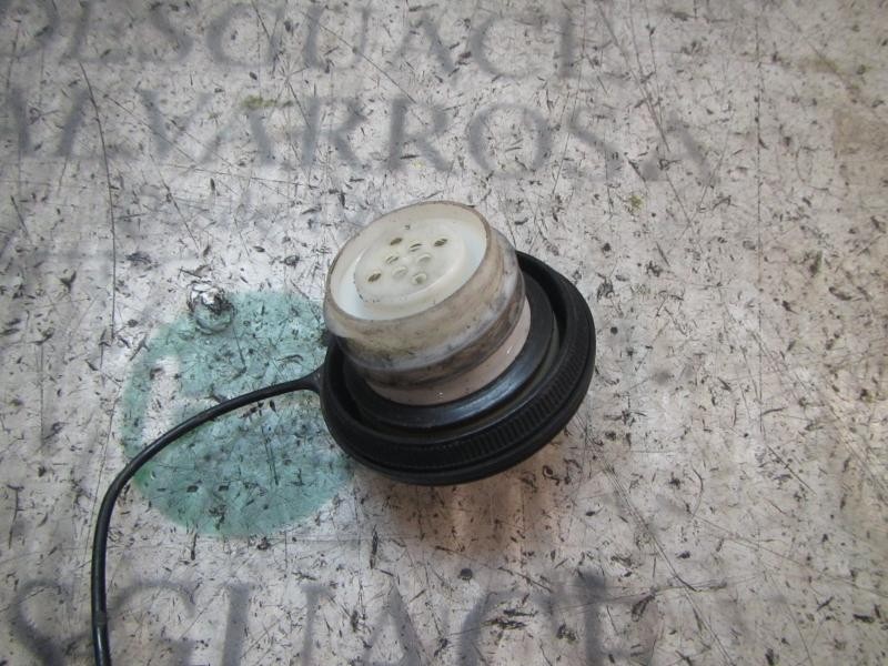 Recambio de tapon combustible para nissan x-trail (t30) comfort referencia OEM IAM 1725179921  