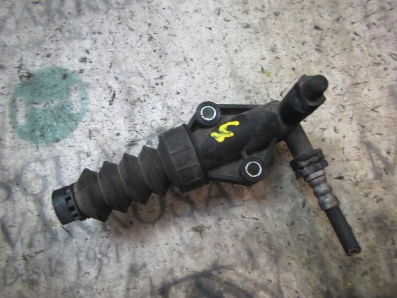 Recambio de bombin embrague para fiat punto (evo) (199) 1.4 16v referencia OEM IAM 55183442  