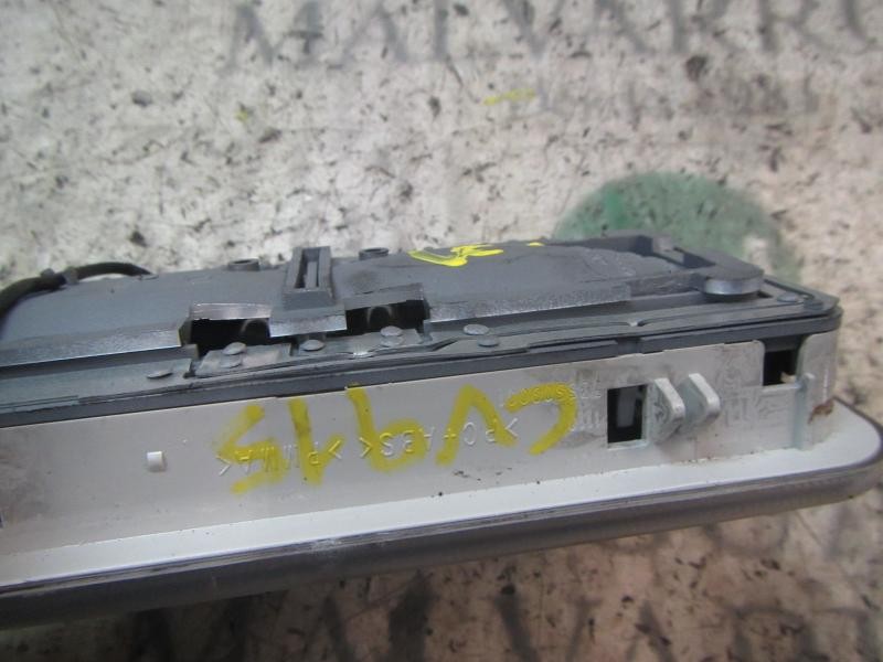 Recambio de piloto interior para fiat punto (evo) (199) 1.4 16v referencia OEM IAM 735533394  