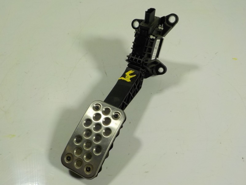 Recambio de potenciometro pedal para honda civic lim.5 (fk) 1.0 vtec cat referencia OEM IAM 17800TEAP13 17800TEAP130M4 