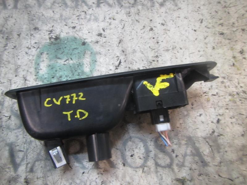 Recambio de mando elevalunas trasero derecho para renault megane iii berlina 5 p dynamique referencia OEM IAM 254010003R  