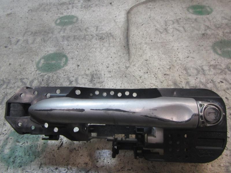 Recambio de maneta exterior delantera izquierda para renault megane iii berlina 5 p dynamique referencia OEM IAM 806B02596R  