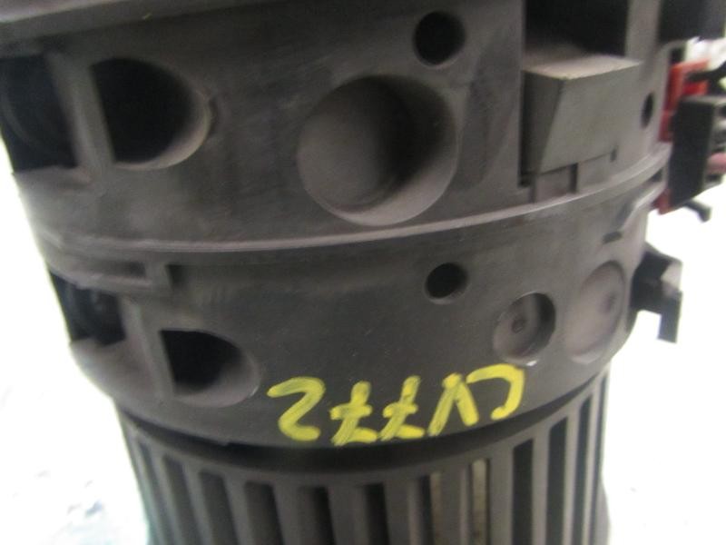 Recambio de motor calefaccion para renault megane iii berlina 5 p dynamique referencia OEM IAM 272104937R  