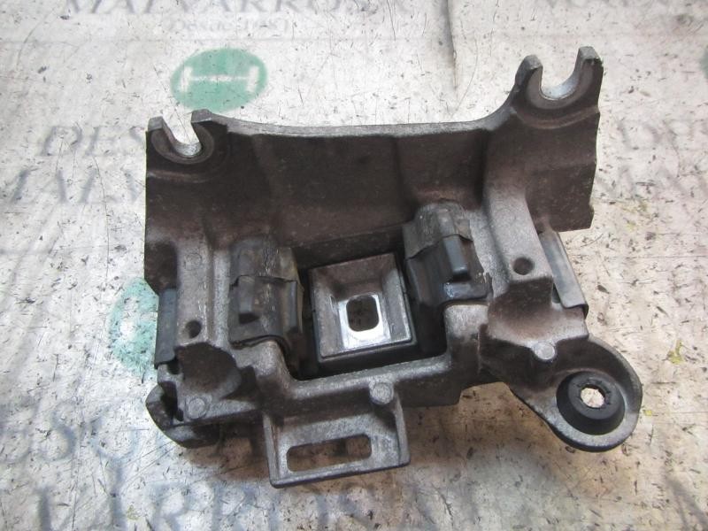 Recambio de soporte cambio para renault megane iii berlina 5 p dynamique referencia OEM IAM 112200014R  