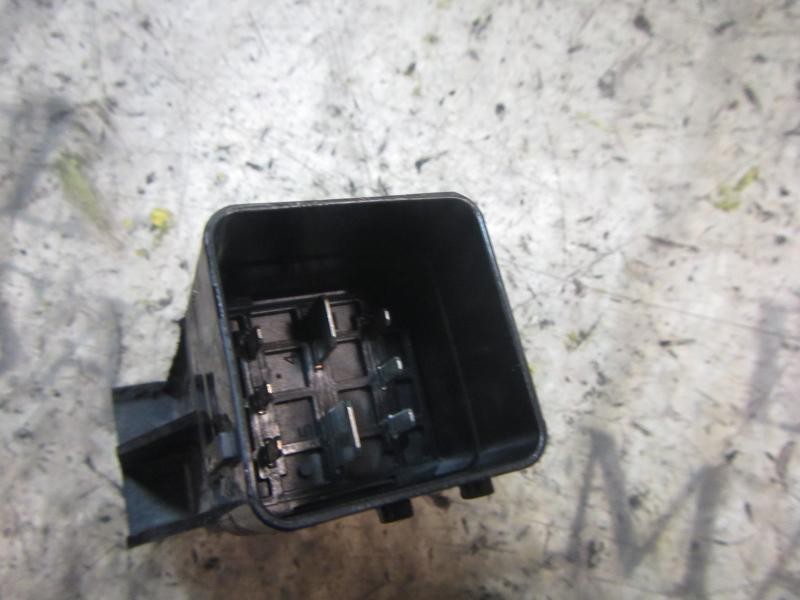 Recambio de caja precalentamiento para citroën c-elysée seduction referencia OEM IAM 9802424080  