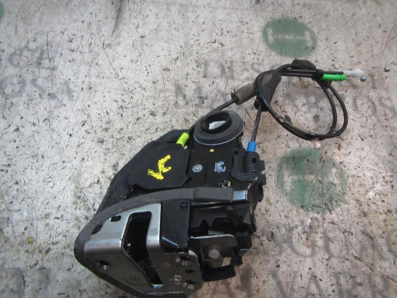 Recambio de cerradura puerta trasera izquierda para toyota avensis (t27) 2.0 d-4d cat referencia OEM IAM   