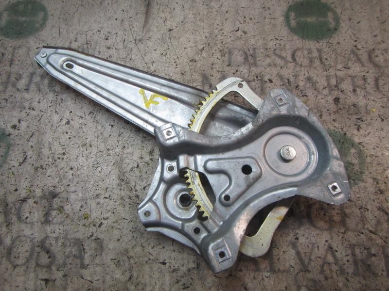 Recambio de elevalunas trasero izquierdo para toyota avensis (t27) 2.0 d-4d cat referencia OEM IAM   