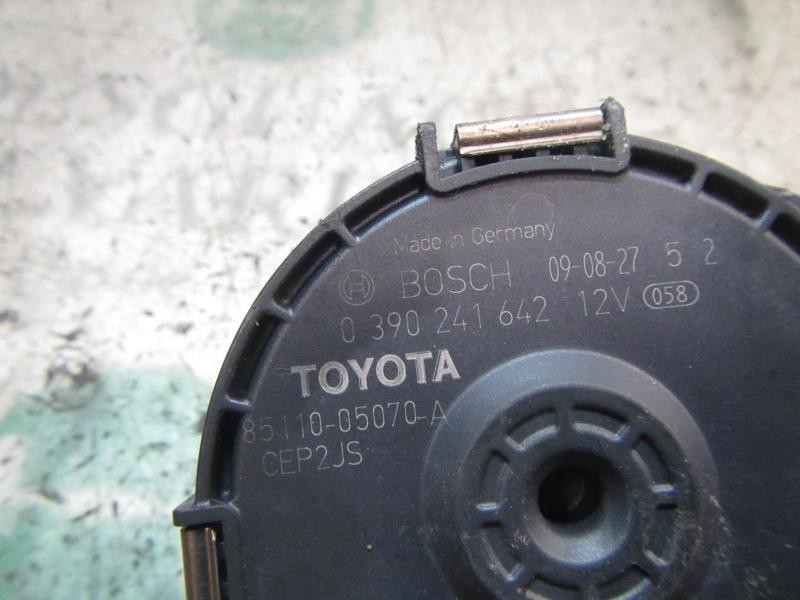 Recambio de motor limpia delantero para toyota avensis (t27) 2.0 d-4d cat referencia OEM IAM   