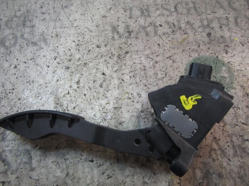 Recambio de potenciometro pedal para toyota avensis (t27) 2.0 d-4d cat referencia OEM IAM   