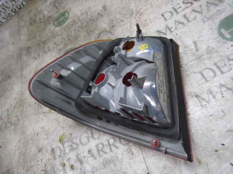 Recambio de piloto trasero derecho para bmw serie 3 berlina (e46) 318i referencia OEM IAM 63218364922  