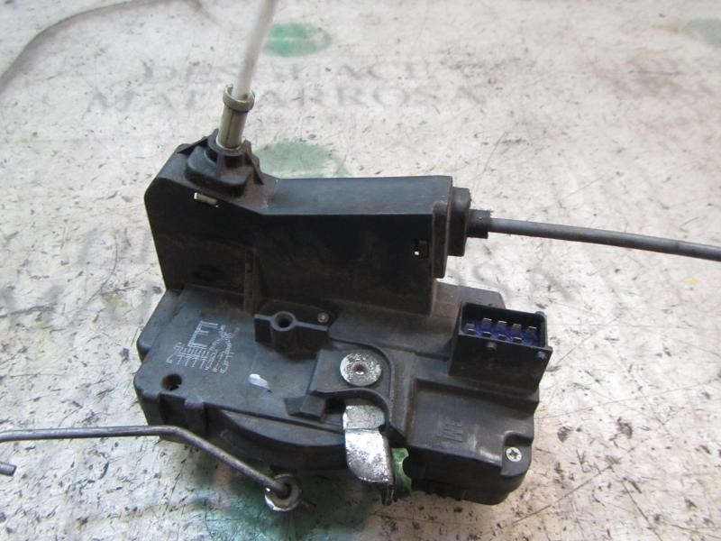 Recambio de cerradura puerta delantera izquierda para opel zafira a comfort referencia OEM IAM   