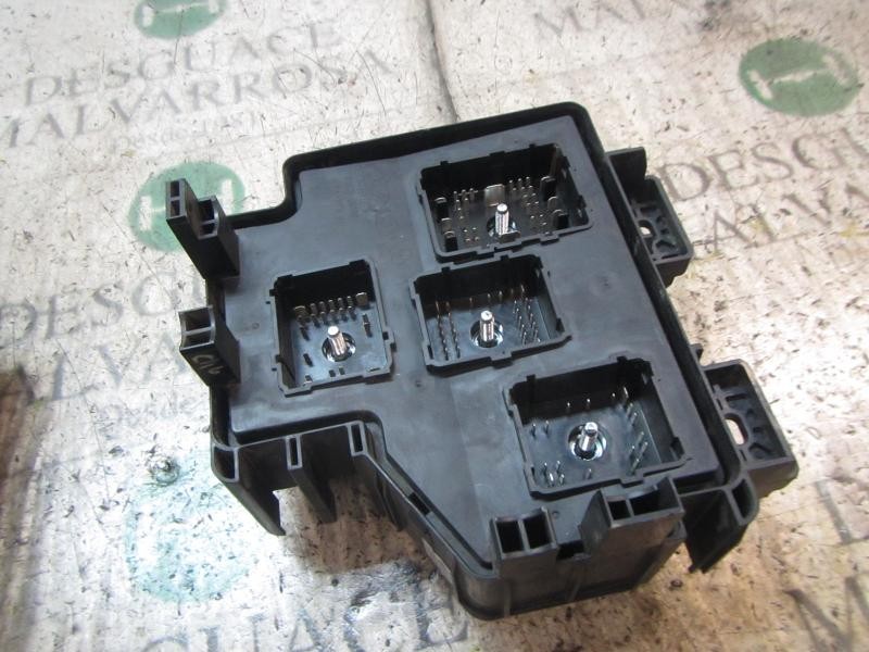 Recambio de caja reles / fusibles para hyundai santa fe (bm) 2.2 crdi cat referencia OEM IAM 919502B610 919502B100 