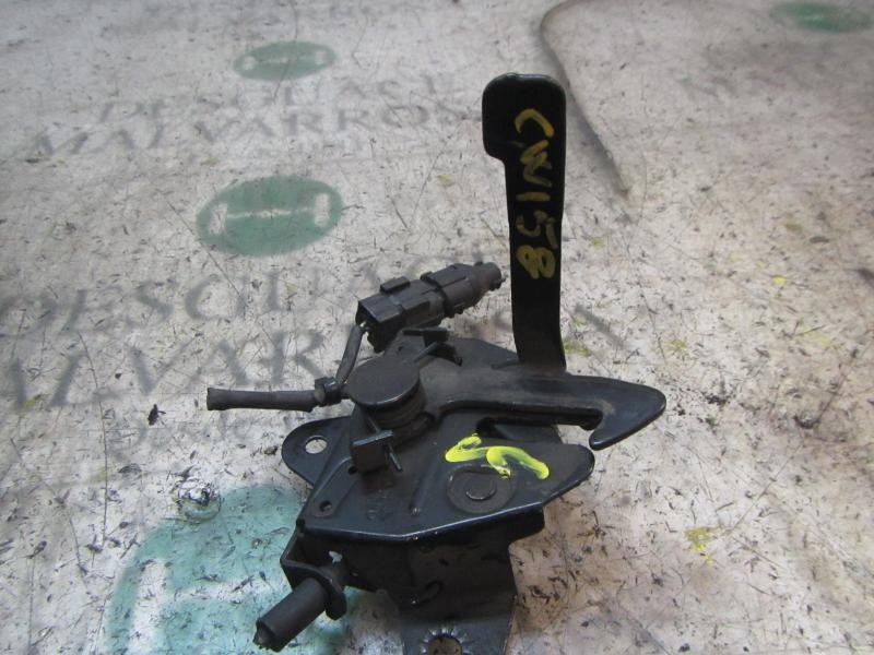 Recambio de cerradura capot para hyundai santa fe (bm) 2.2 crdi cat referencia OEM IAM 811302B010  