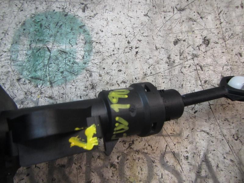 Recambio de bomba embrague para skoda 3.21 ambition referencia OEM IAM 1S0721388A  