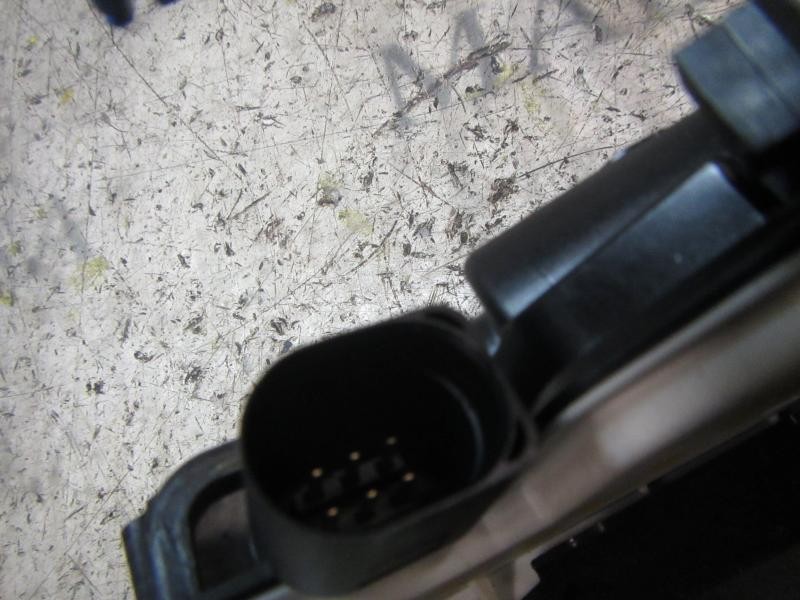 Recambio de cerradura puerta delantera derecha para skoda 3.21 ambition referencia OEM IAM 1S1837016C  