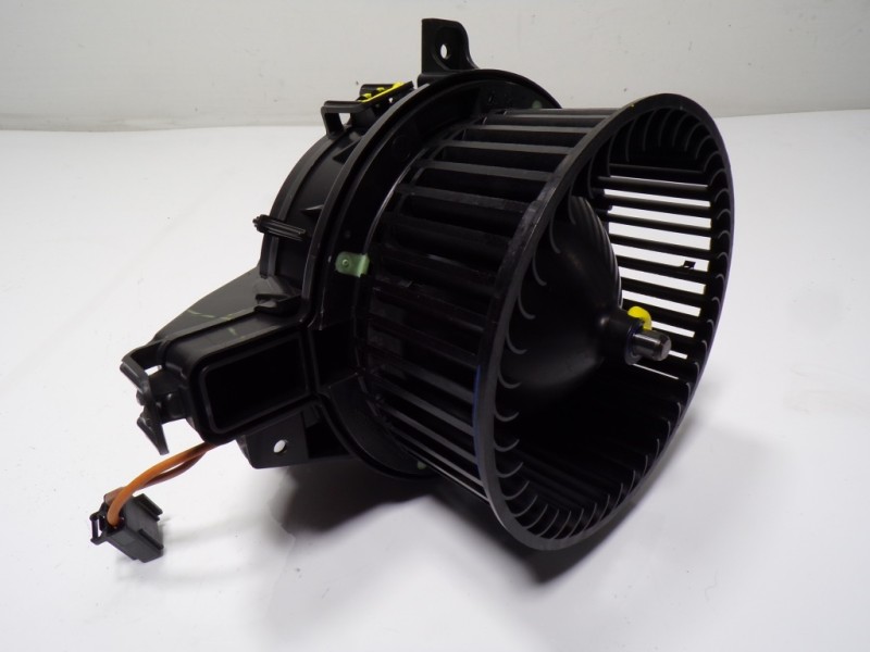 Recambio de motor calefaccion para audi a1 sportback (gba) 1.0 tfsi referencia OEM IAM 2Q2820021A 2Q2820021A 