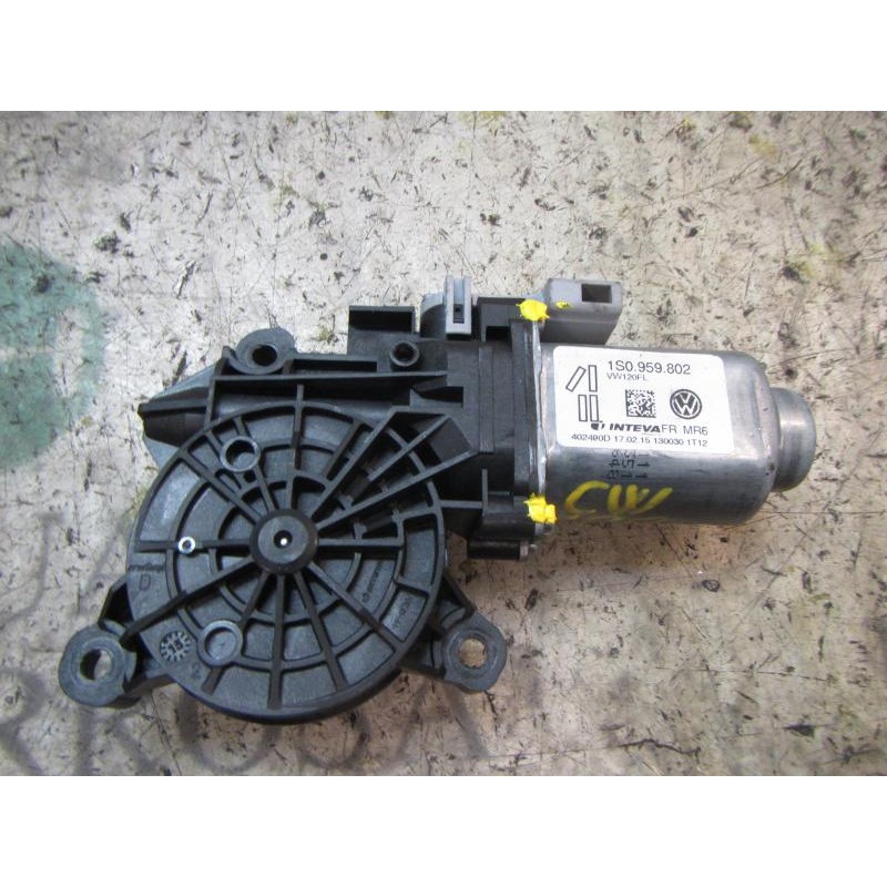 Recambio de motor elevalunas delantero izquierdo para skoda 3.21 ambition referencia OEM IAM 1S0959802 1S0959802 402490D