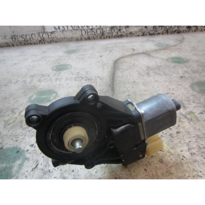 Recambio de motor elevalunas delantero izquierdo para ford fiesta (cb1) 1.4 tdci cat referencia OEM IAM   