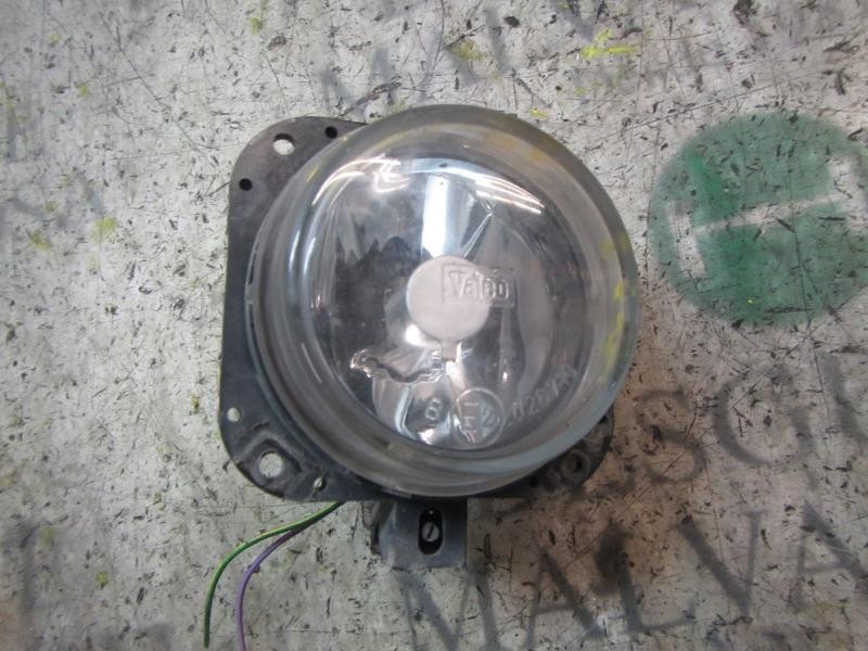 Recambio de faro antiniebla derecho para citroën xsara picasso 2.0 hdi referencia OEM IAM   