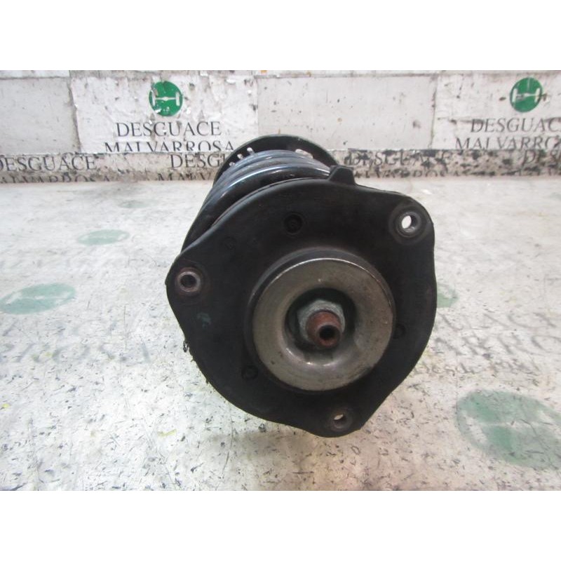 Recambio de amortiguador delantero derecho para volkswagen passat variant (3c5) 1.9 tdi referencia OEM IAM 3C0413031AT  