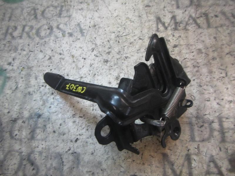 Recambio de cerradura capot para toyota yaris 1.0 cat referencia OEM IAM 535100D300  