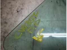 Recambio de cristal puerta delantero derecho para toyota yaris 1.0 cat referencia OEM IAM 681100D190   2