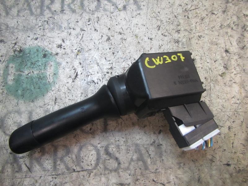 Recambio de mando limpia para toyota yaris 1.0 cat referencia OEM IAM 846520D040 0D04017F761K79 0D04017F761K79