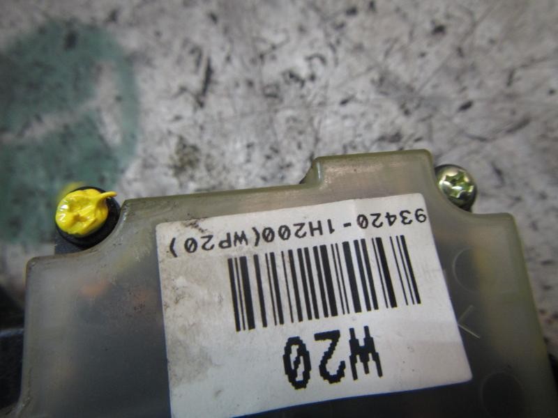 Recambio de mando limpia para kia cee´d 1.4 cat referencia OEM IAM   