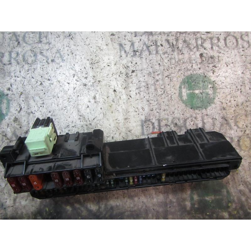 Recambio de caja reles / fusibles para bmw serie 5 berlina (e60) 2.2 24v cat referencia OEM IAM 61146932452  