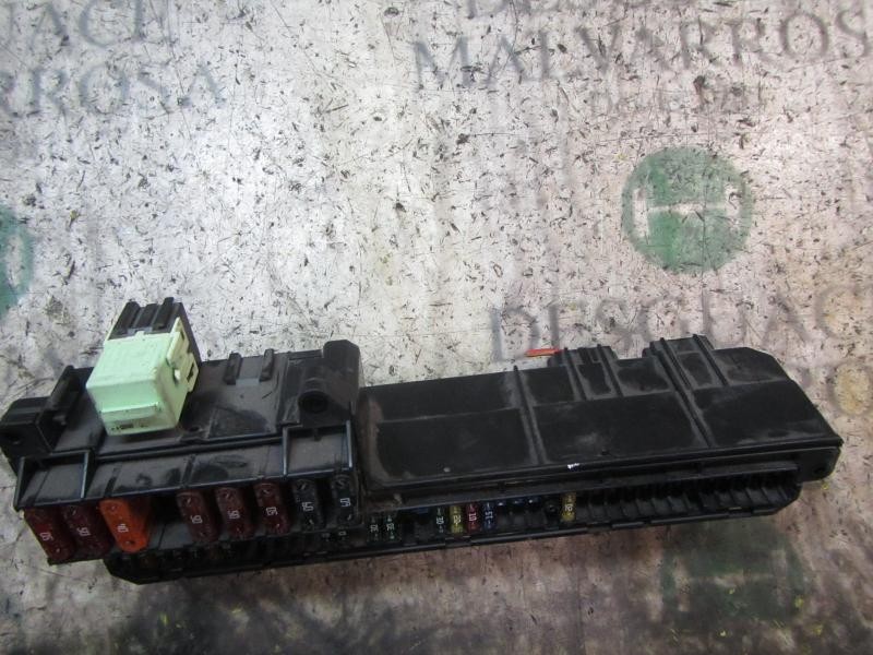 Recambio de caja reles / fusibles para bmw serie 5 berlina (e60) 2.2 24v cat referencia OEM IAM 61146932452  