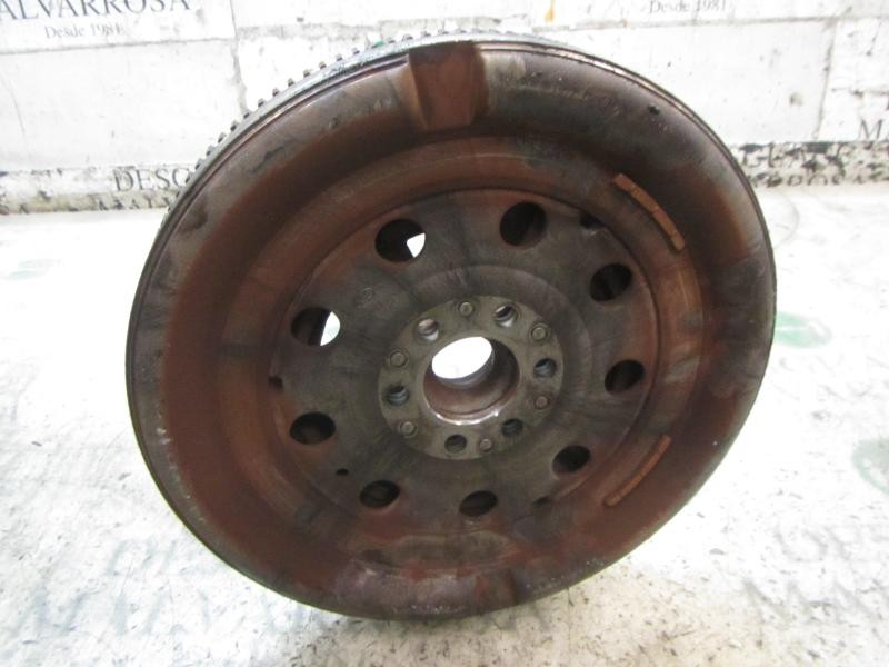 Recambio de volante motor para volkswagen golf iv berlina (1j1) conceptline referencia OEM IAM   