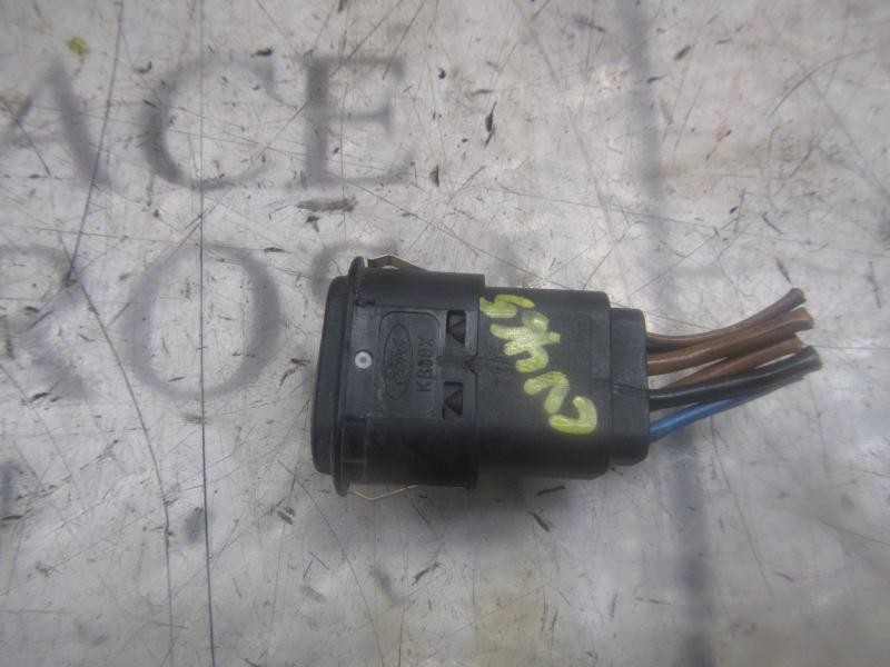 Recambio de mando elevalunas delantero izquierdo para ford fiesta berl./courier 1.3 cat referencia OEM IAM   