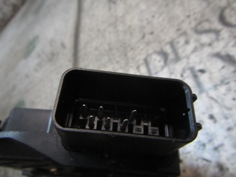 Recambio de cerradura puerta delantera derecha para ford focus sportbreak (cap) ghia referencia OEM IAM   