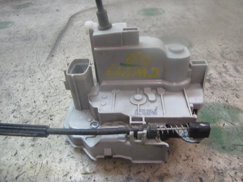 Recambio de cerradura puerta delantera derecha para fiat bravo (198) 1.6 jtdm 16v cat referencia OEM IAM 51902599  